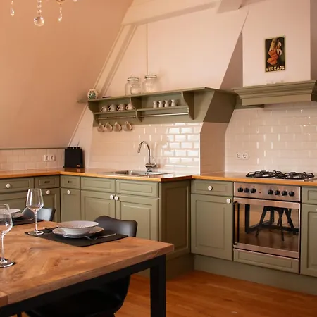 Vakantiewoning De Pastorie Apartment